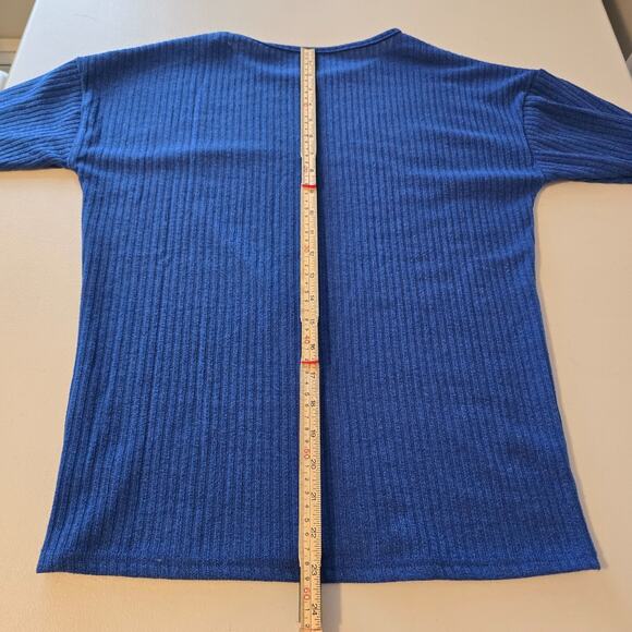 Unbranded Blue Sweater Women's Medium Button Accent Round Neckline NWOT - Picture 7 of 15